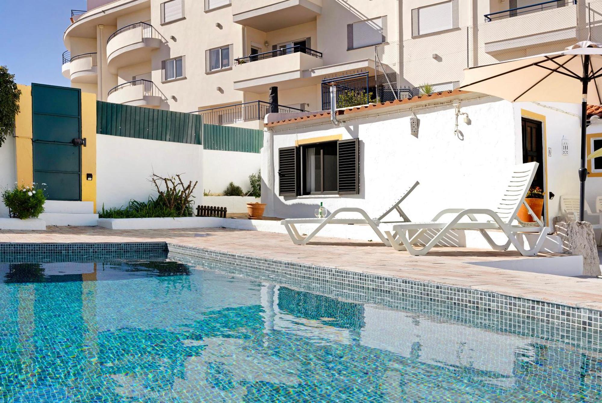 A Cerca - B Apartment Lagos Luaran gambar