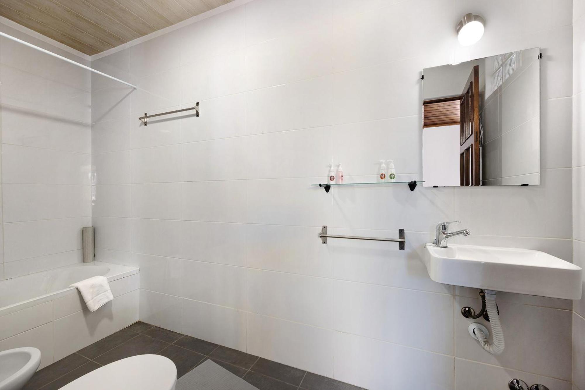 A Cerca - B Apartment Lagos Luaran gambar