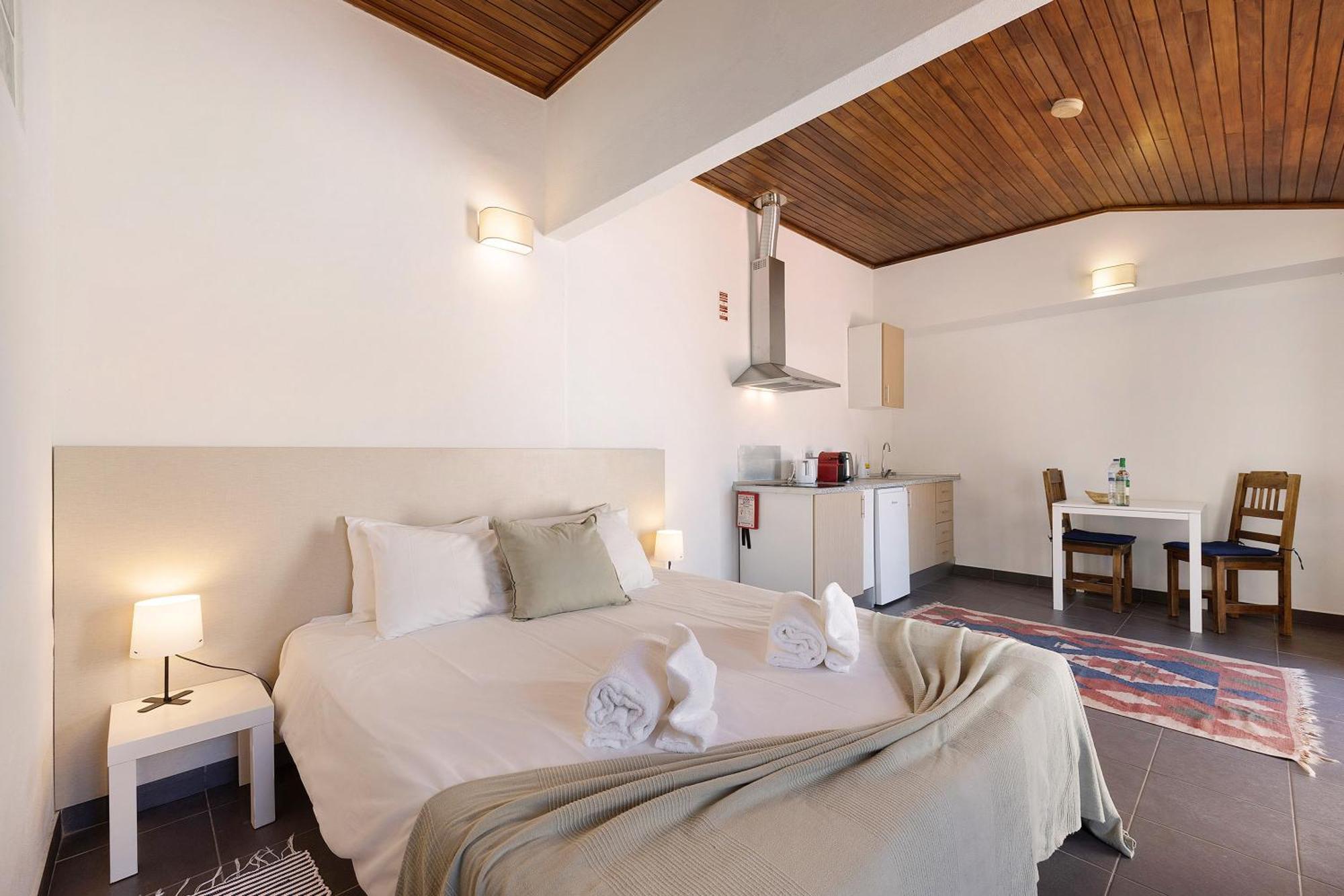 A Cerca - B Apartment Lagos Luaran gambar