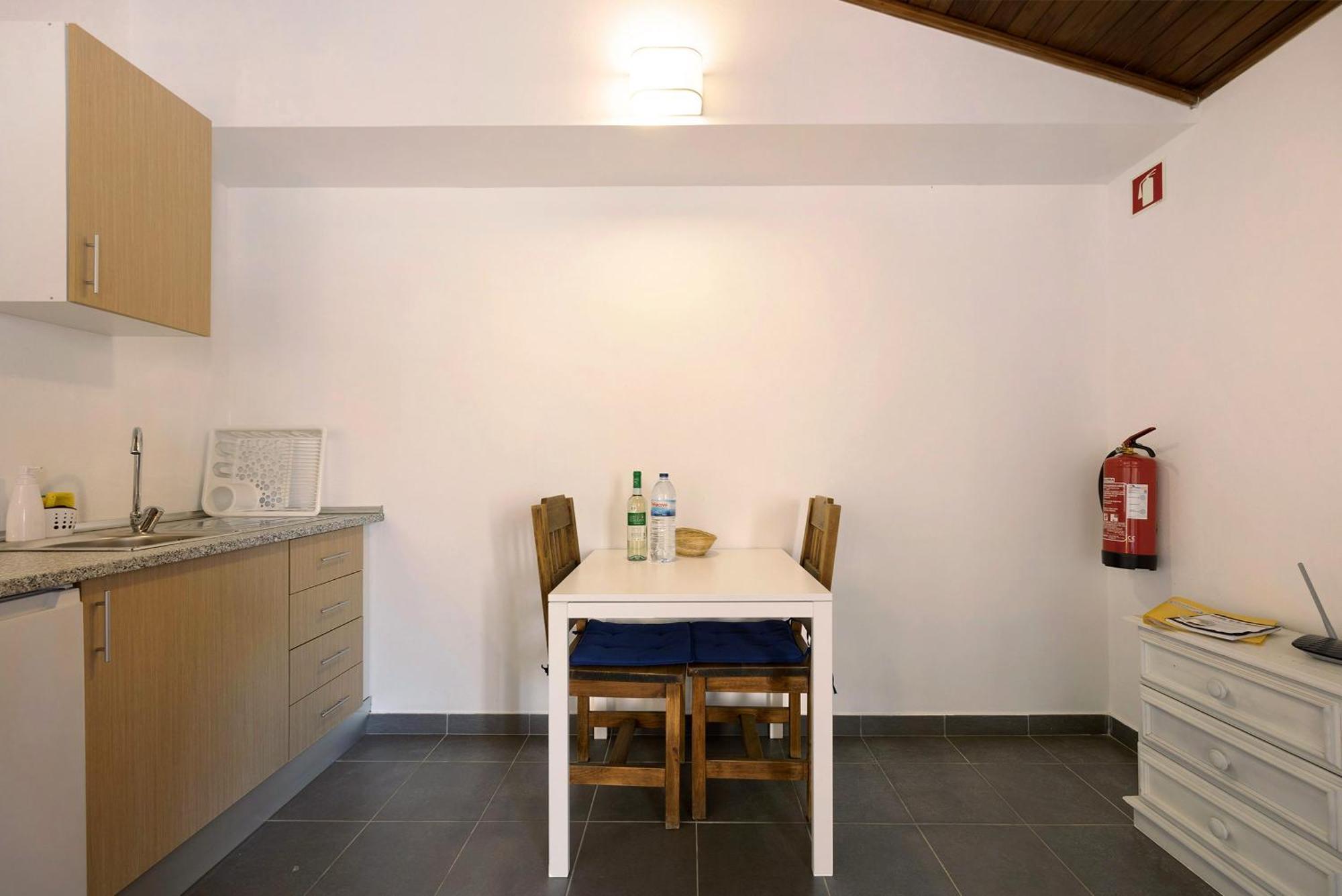 A Cerca - B Apartment Lagos Luaran gambar